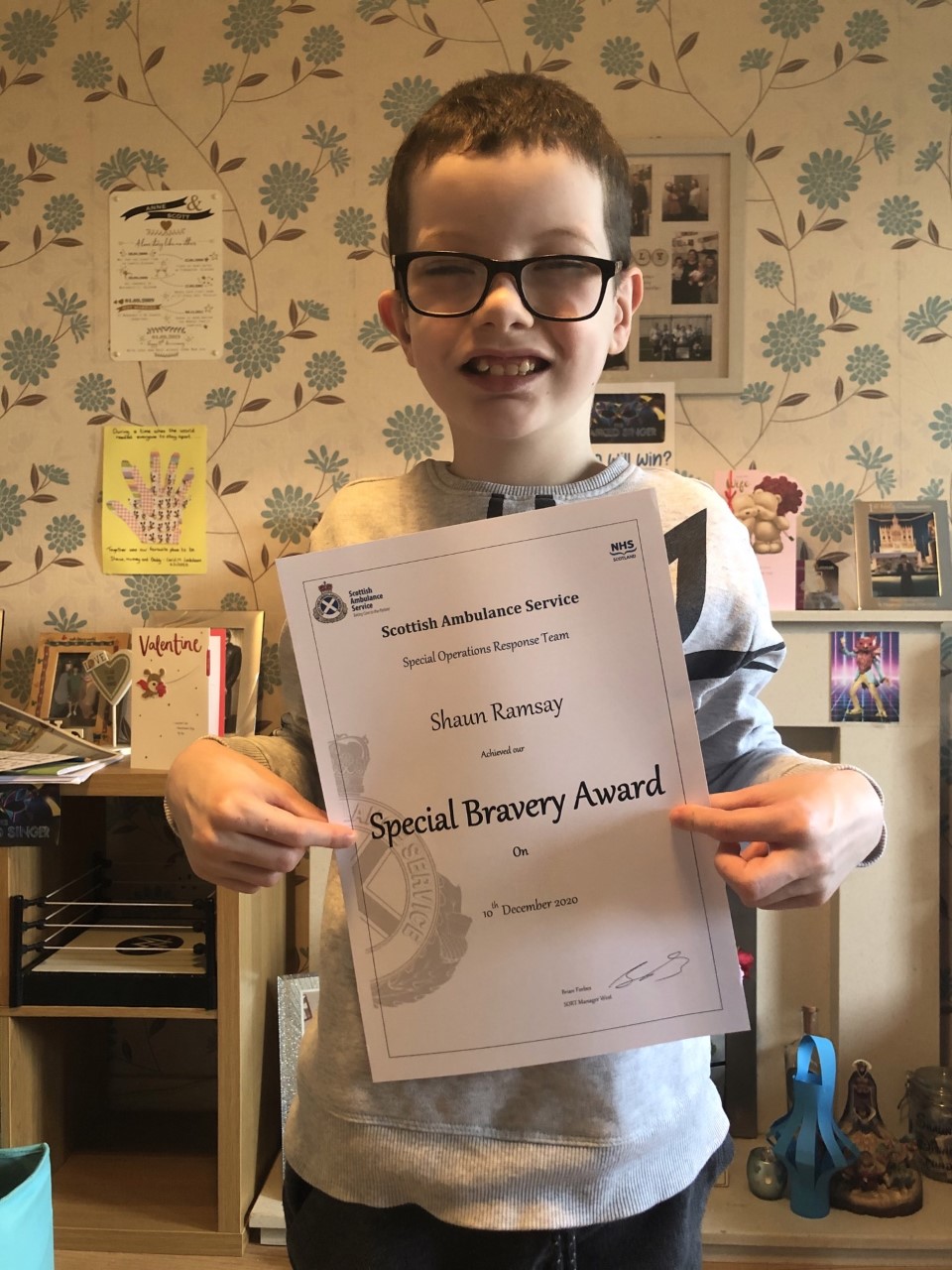 Shaun Ramsay with his certificate